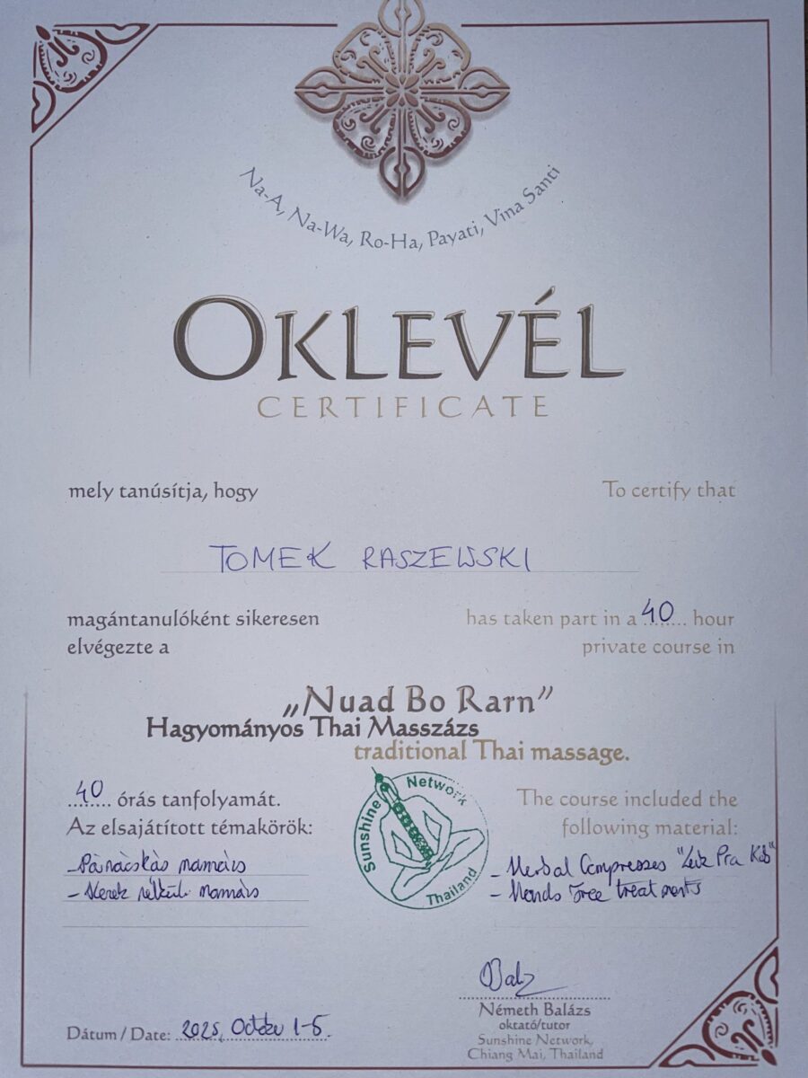 Zdjęcie przedstawia certyfikat ukończenia kursu masażu tajskiego.
