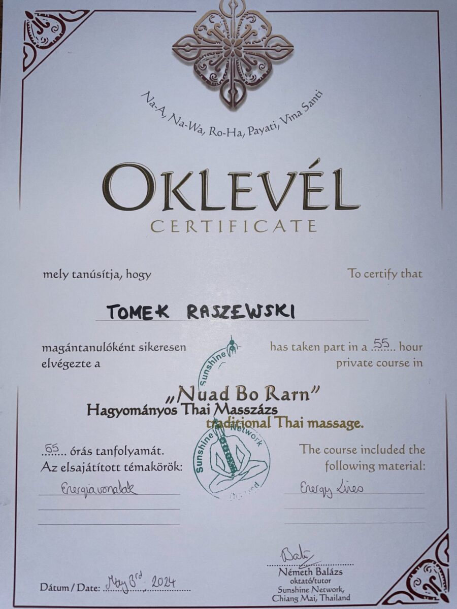 Zdjęcie przedstawia certyfikat ukończenia kursu masażu tajskiego.